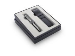 Parker Sonnet Steel CT Pen in gift set with case