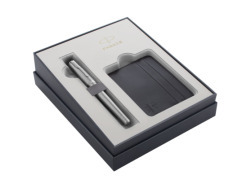 Fountain Pen Parker Urban Metro Metallic CT gift items in a set of cases for credit cards
