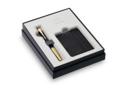Pen Parker Urban Muted Black GT gift items in a set of cases for credit cards